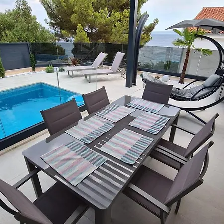 Alta 公寓 特罗吉尔